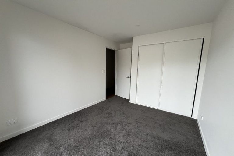 Photo of property in 30 Monstedt Terrace, Windsor Park, Auckland, 0632