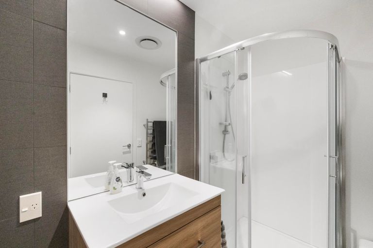 Photo of property in 34a Lake Street, Cambridge, 3434