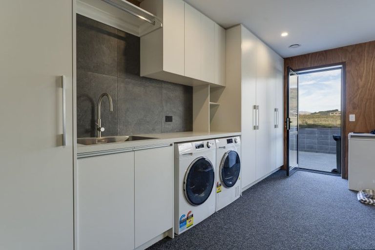 Photo of property in 18 Marjon Drive, Wanaka, 9305