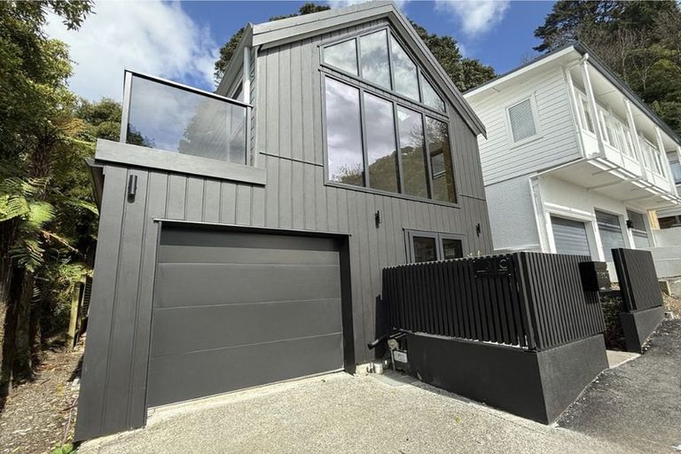 Photo of property in 31c Patanga Crescent, Thorndon, Wellington, 6011