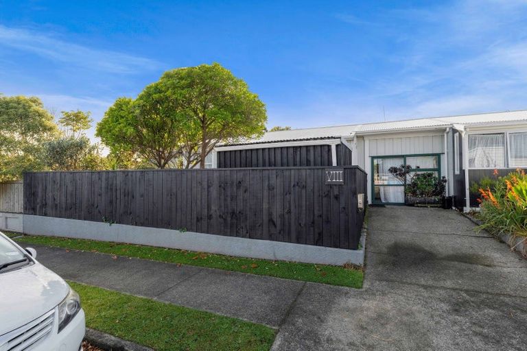 Photo of property in 8 Omata Road, Westown, New Plymouth, 4310