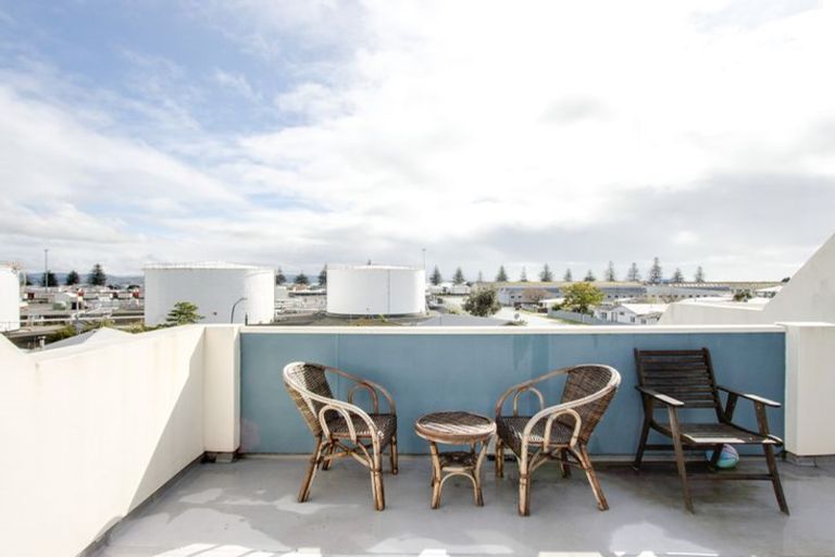 Photo of property in 4/80 Battery Road, Ahuriri, Napier, 4110