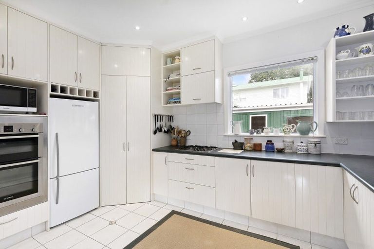 Photo of property in 395 Fergusson Drive, Heretaunga, Upper Hutt, 5018