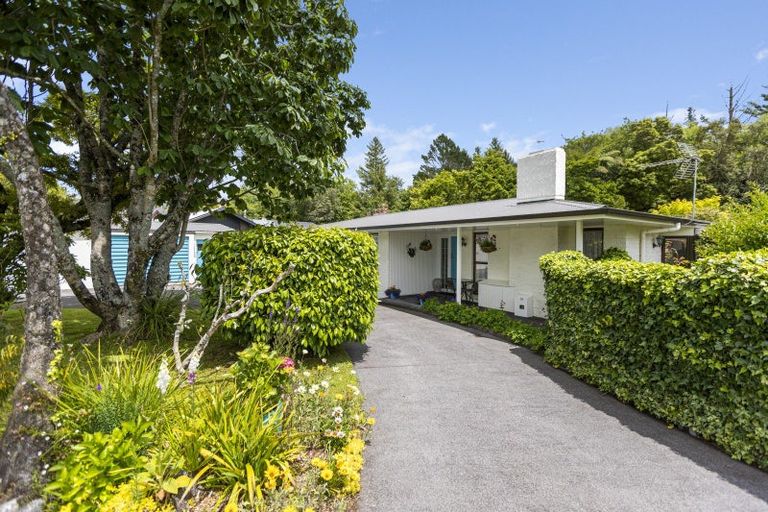 Photo of property in 14 Tainui Terrace, Inglewood, 4330