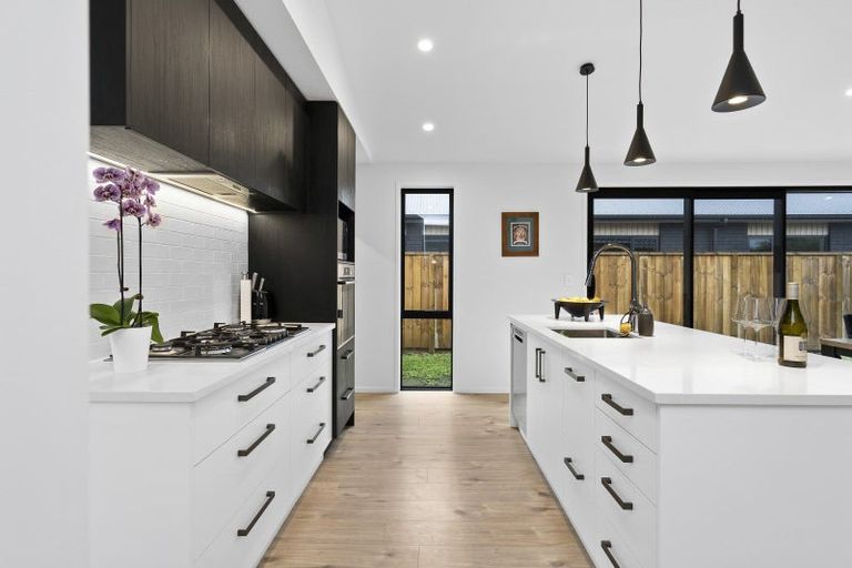 Photo of property in 13 Ruru Street, Cambridge, 3434