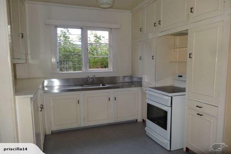 Photo of property in 68 Matai Street West, Riccarton, Christchurch, 8011