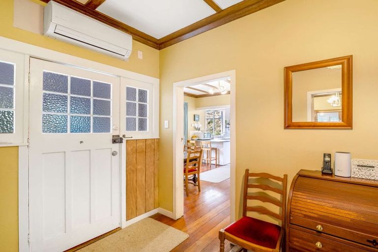 Photo of property in 32 Hutchison Crescent, Durie Hill, Whanganui, 4500