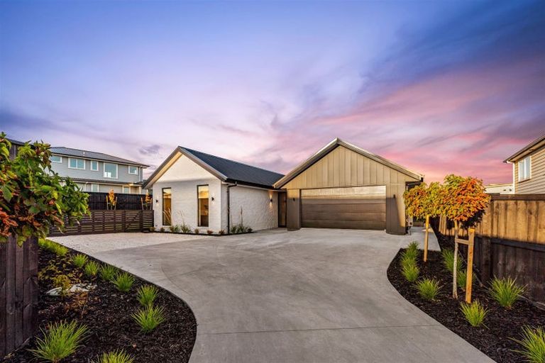 Photo of property in 5 Canoe Lane, Riverhead, 0820