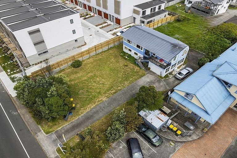 Photo of property in 410 Hibiscus Coast Highway, Orewa, 0931