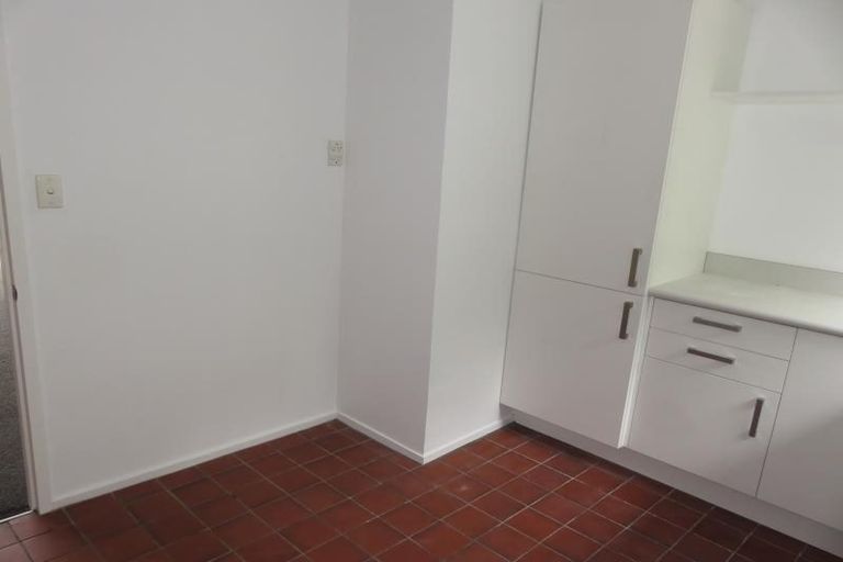 Photo of property in 4b Mcmahon Way, Paparangi, Wellington, 6037