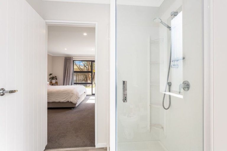 Photo of property in 23 Hughes Street, Waikanae Beach, Waikanae, 5036