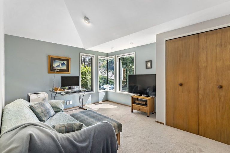 Photo of property in 41 Rona Street, Eastbourne, Lower Hutt, 5013