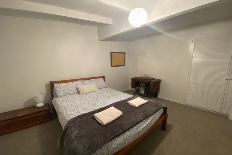 Photo of property in 13a Heuchan Lane, Wanaka, 9305