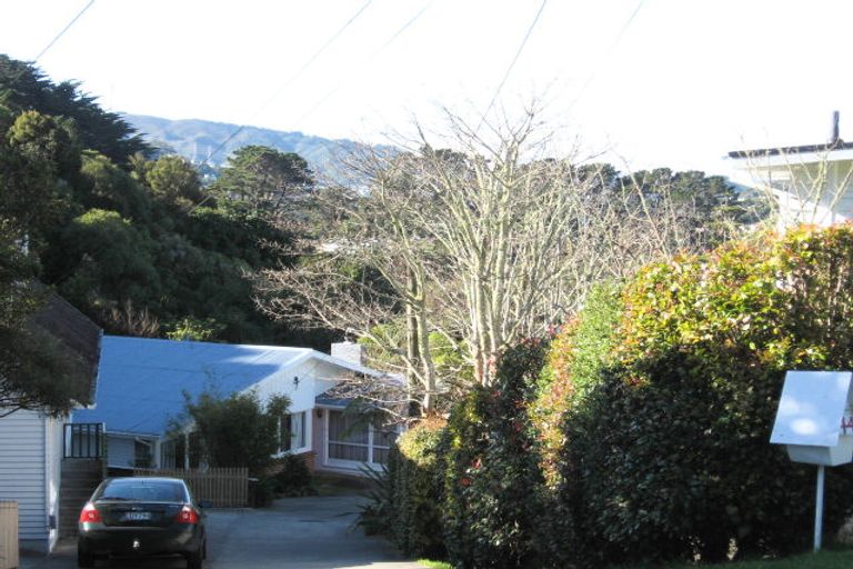 Photo of property in 44 Homewood Crescent, Karori, Wellington, 6012