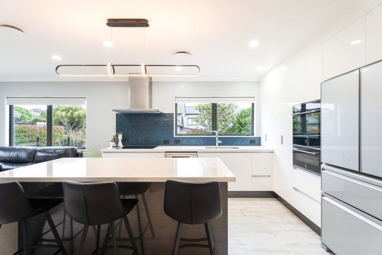 Photo of property in 13 Claverton Grove, Churton Park, Wellington, 6037