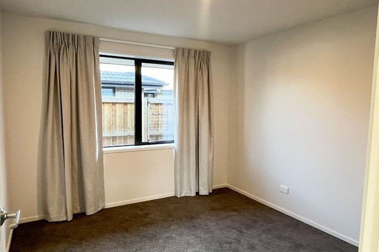 Photo of property in 10 Mccahon Lane, Rolleston, 7615