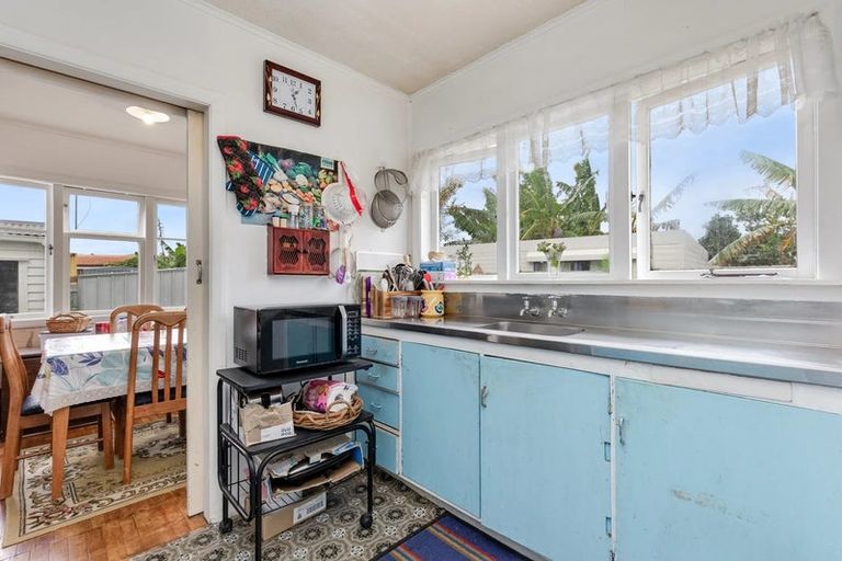 Photo of property in 16 Fleming Street, Mangere East, Auckland, 2024