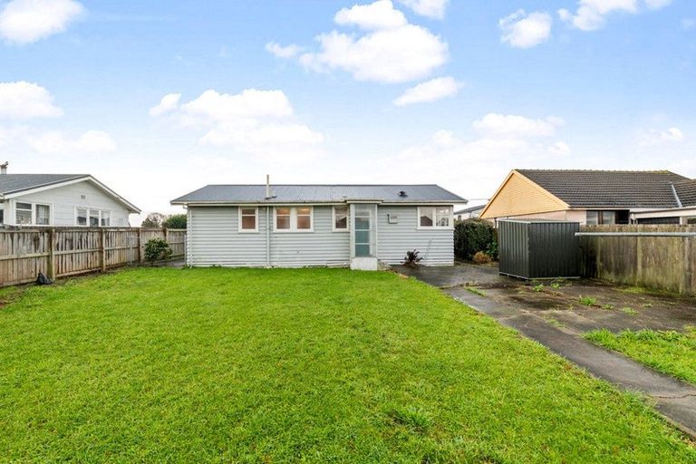 Photo of property in 30 Paddington Street, Northcote, Christchurch, 8052