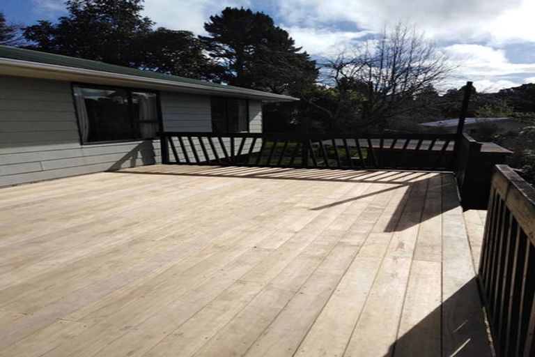 Photo of property in 11 Arde Place, Massey, Auckland, 0614