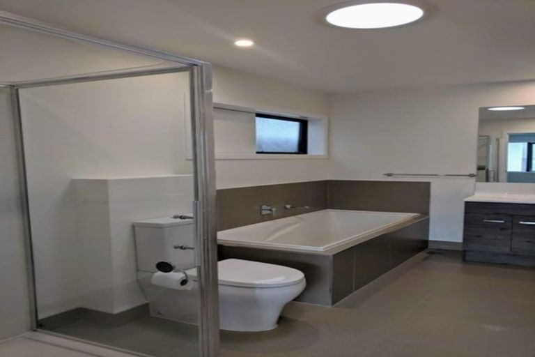 Photo of property in 71 Rangihina Road, Hobsonville, Auckland, 0616