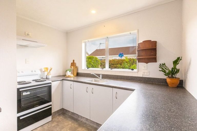 Photo of property in 6/55 Meeanee Road, Taradale, Napier, 4112