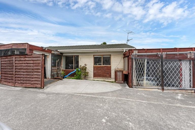 Photo of property in 2/126 Great South Road, Manurewa, Auckland, 2102
