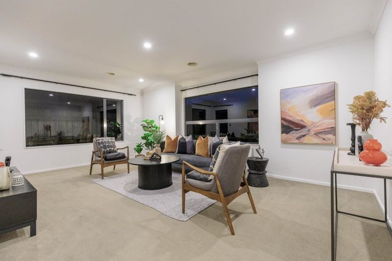 Photo of property in 80 Erlestoke Crescent, Churton Park, Wellington, 6037