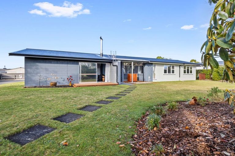 Photo of property in 5 Glanville Road, Stratford, 4332