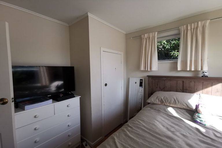 Photo of property in 33 Chippendale Crescent, Birkdale, Auckland, 0626