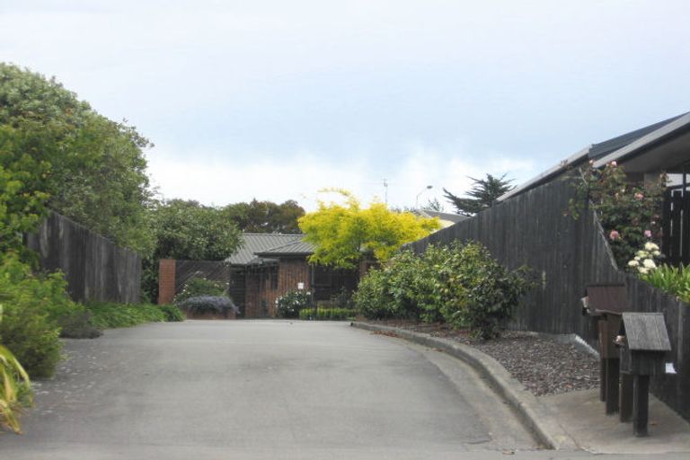 Photo of property in 9 Saint Pauls Place, Burwood, Christchurch, 8083