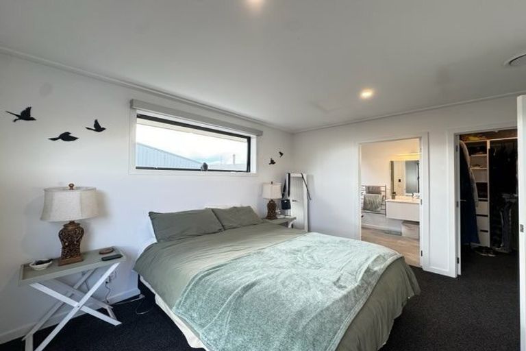 Photo of property in 13 George Street, Waihola, Milton, 9073