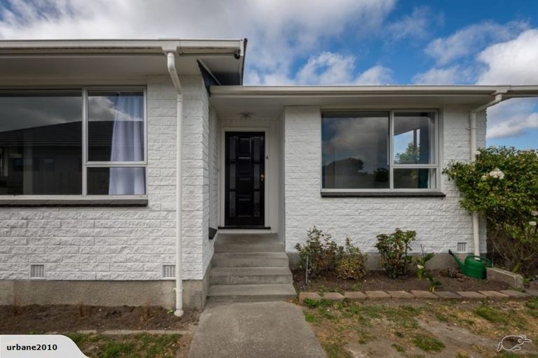 Photo of property in 4 Lamorna Road, Parklands, Christchurch, 8083