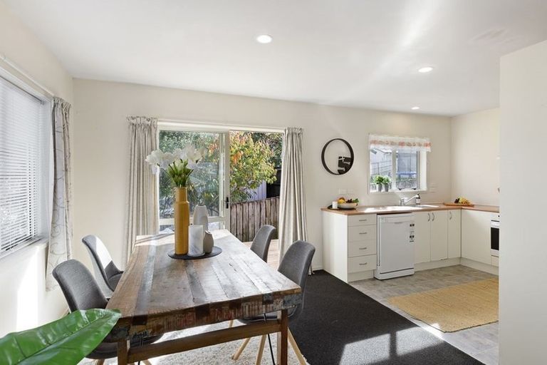 Photo of property in 25 Mably Court, Stanmore Bay, Whangaparaoa, 0932