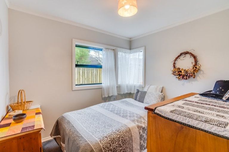 Photo of property in 2/18 Milton Road, Orewa, 0931