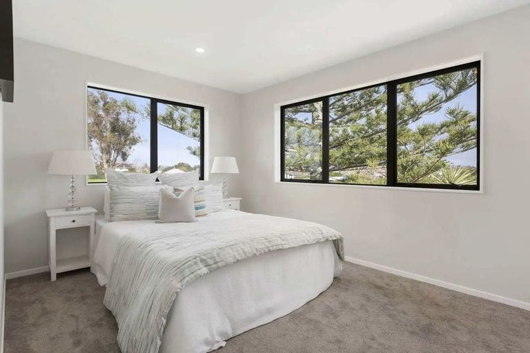 Photo of property in 654d Te Atatu Road, Te Atatu Peninsula, Auckland, 0610