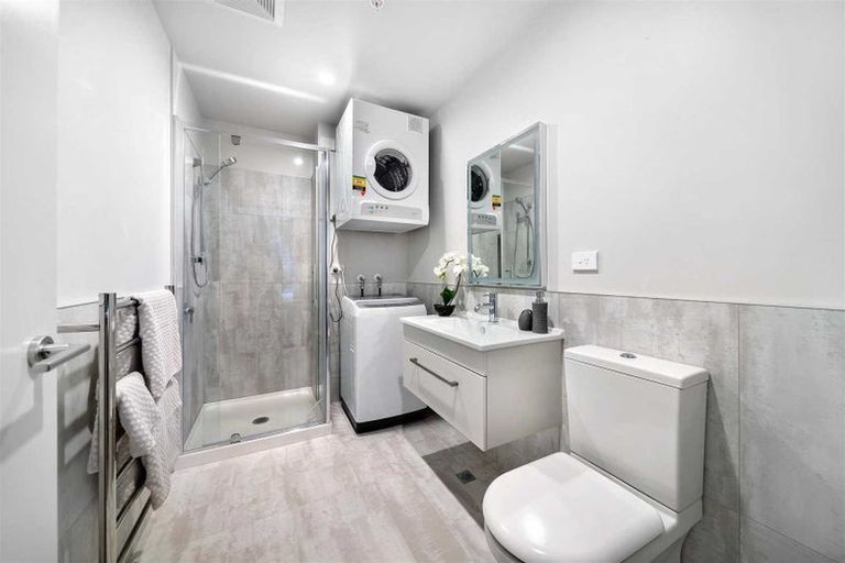 Photo of property in Kawarau Residences, 204/16a Mountain Ash Drive, Frankton, Queenstown, 9300