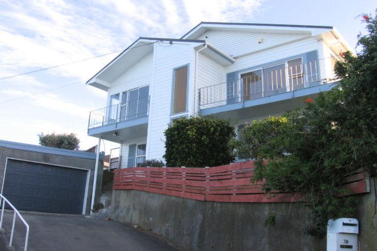 Photo of property in 29 Napier Street, Karaka Bays, Wellington, 6022