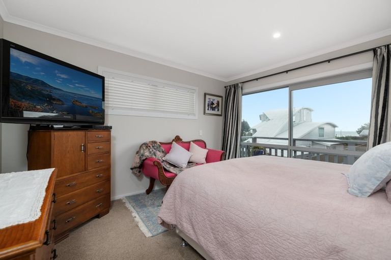 Photo of property in 1037 Papamoa Beach Road, Papamoa Beach, Papamoa, 3118