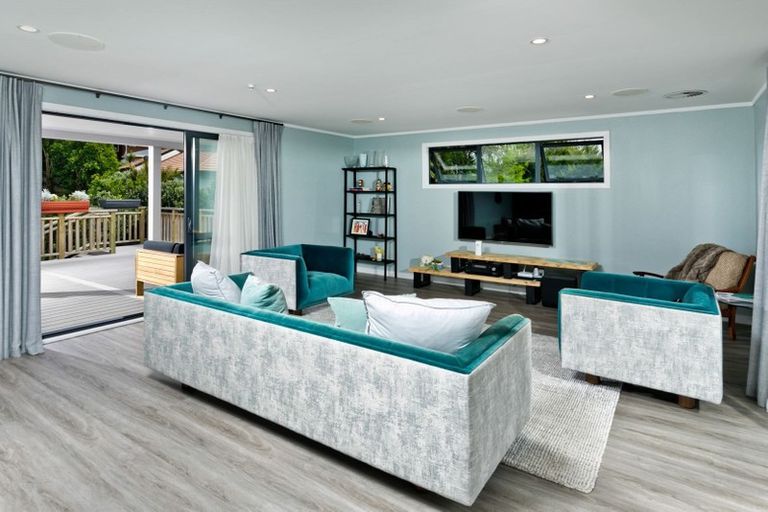 Photo of property in 125 Solar Road, Glen Eden, Auckland, 0602