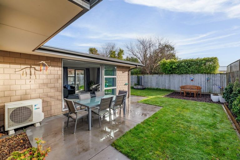 Photo of property in 33c Wilsons Road South, Saint Martins, Christchurch, 8022