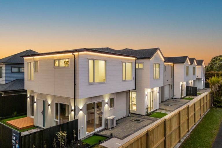 Photo of property in 17b Muir Avenue, Mangere Bridge, Auckland, 2022