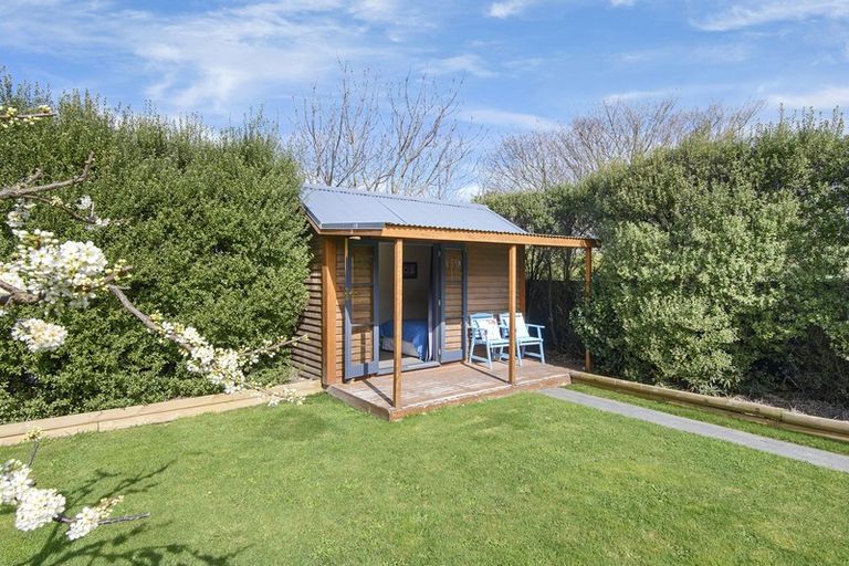 Photo of property in 37 Durrell Way, Rolleston, 7614