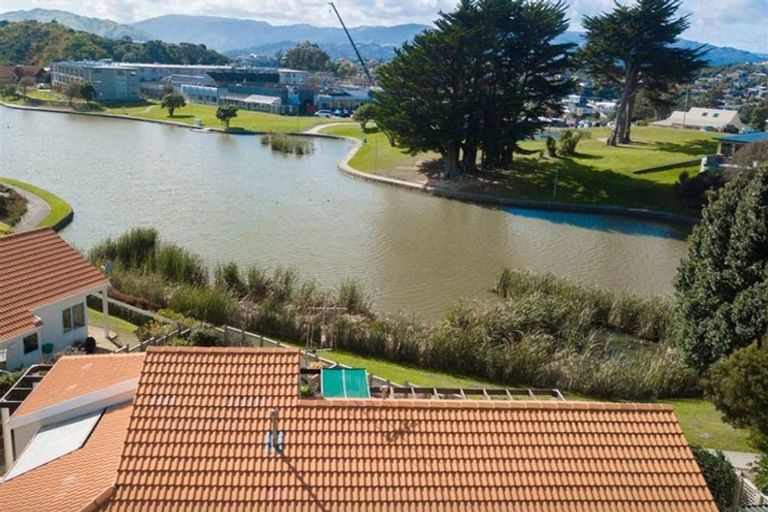 Photo of property in 11 Lakeside Villas, Whitby, Porirua, 5024