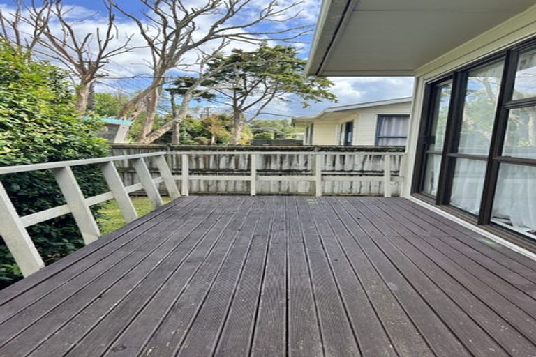 Photo of property in 41 Rathgar Road, Henderson, Auckland, 0610