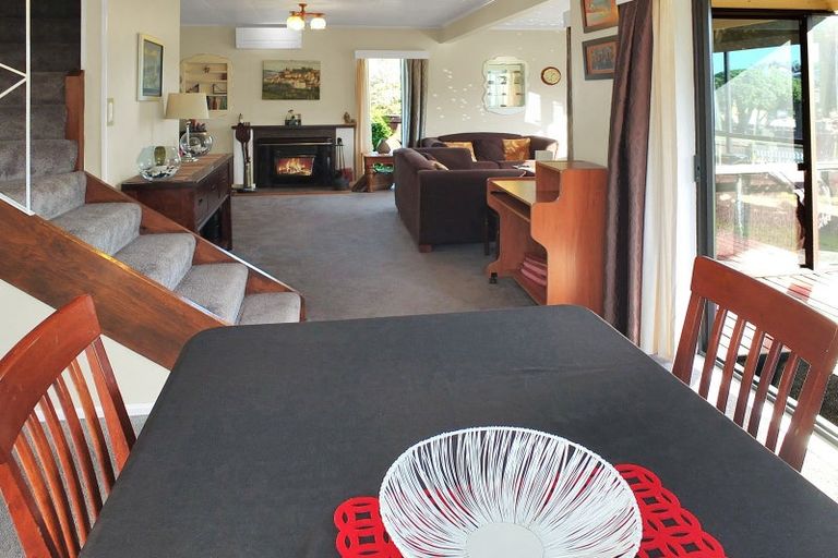 Photo of property in 38 Hennessy Street East, Foxton Beach, Foxton, 4815