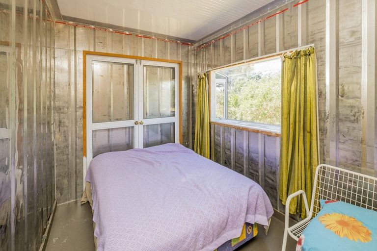 Photo of property in 18 Henham Lane, Waikawa Beach, Manakau, 5573