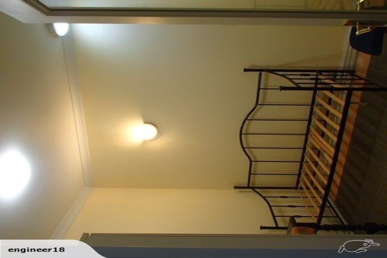 Photo of property in 52 Mitchell Street, Brooklyn, Wellington, 6021