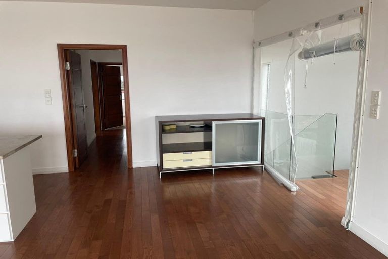 Photo of property in 103 Coronation Road, Hillcrest, Auckland, 0627