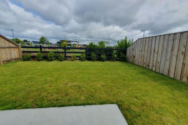 Photo of property in 8 Nepia Lane, Rolleston, 7615