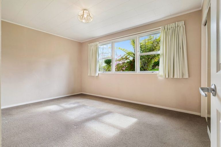 Photo of property in 24 Weza Lane, Kumeu, 0810